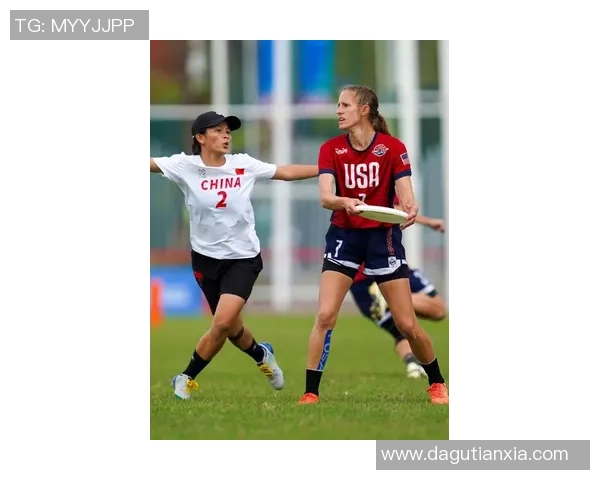 成都飞盘队在世界攀岩锦标赛中的速度表现引发热议与关注