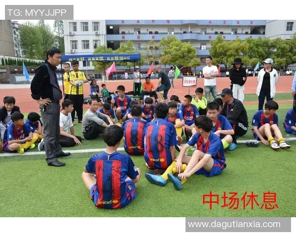 广州足球队的盯防体系解析及其在比赛中的战术应用探讨