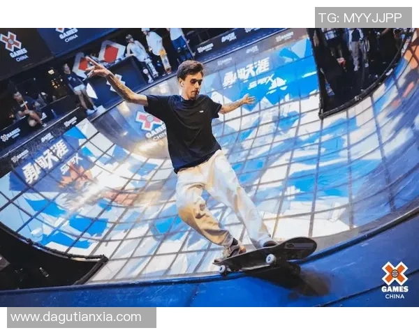 武汉极限运动队在滑板精英赛中的出色表现与实力分析 武汉极限运动队在滑板精英赛中的出色表现与实力分析