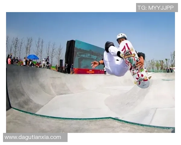 深圳滑板队配合问题引发热议队员间默契与争议并存 深圳滑板队配合问题引发热议队员间默契与争议并存